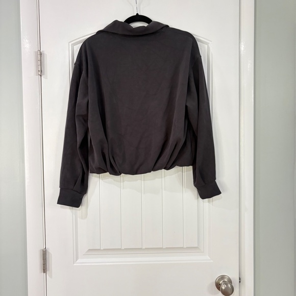 Athleta seasoft 1/4 zip - Picture 2 of 4